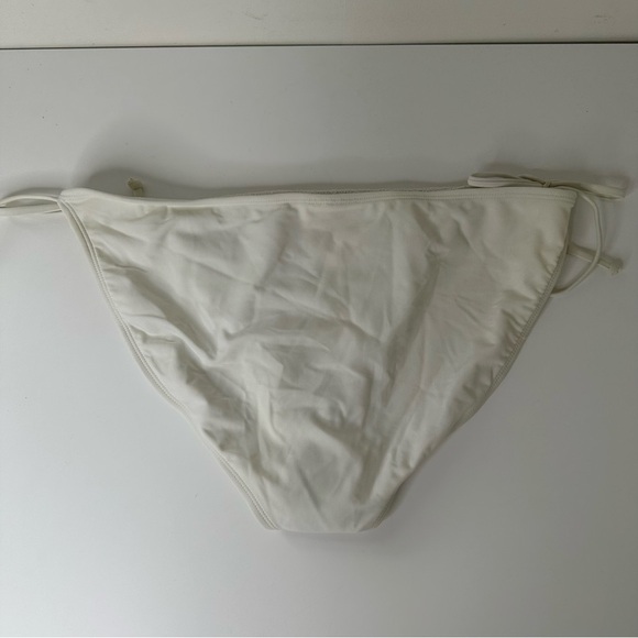 Xhilaration women’s white bikini bottoms with lace detailing size XL - Picture 7 of 8